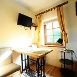 Frühstückspension Przystan Jaskolka 3*