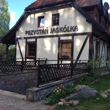 Przystan Jaskolka Bed & Breakfast 3*